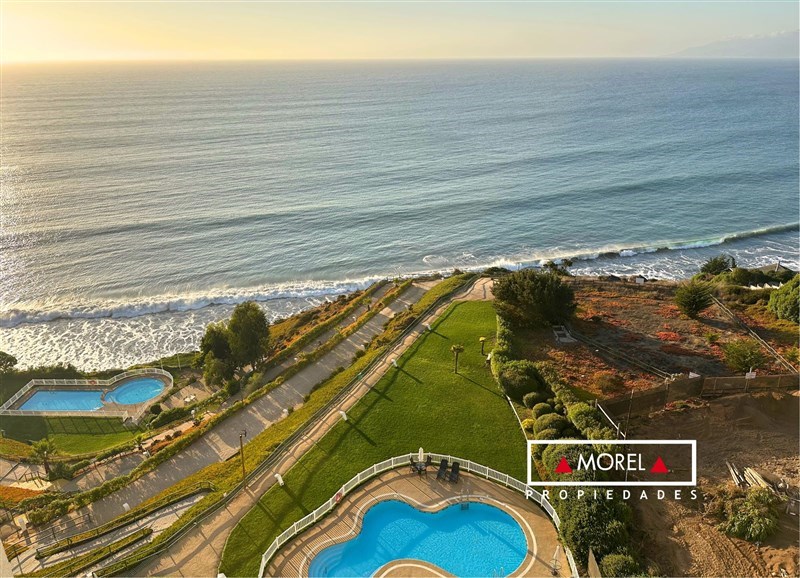 Exquisito departamento en último piso con vista al mar - Horcón