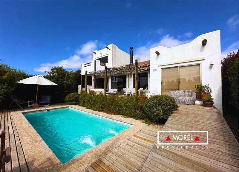 Linda casa en condominio seguro de Maitencillo
