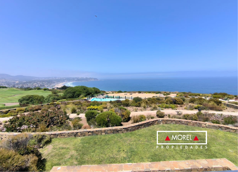 Este departamento se encuentra emplazado en uno de los mejores sectores de Costa Cachagua. Su vista a la rompiente de Ma